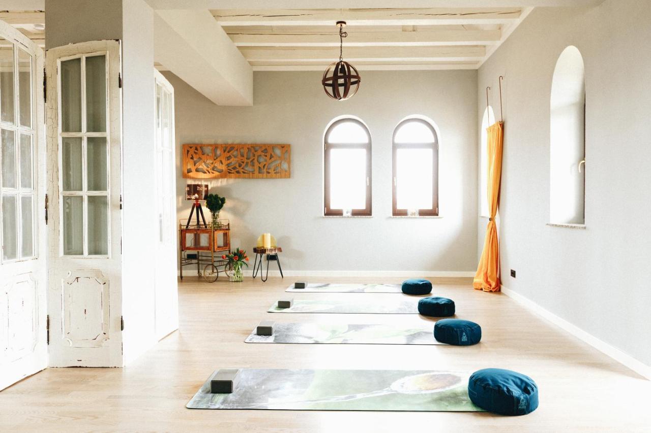 Country Spa Retreat Snagov Luaran gambar The Yoga Room at The Lodge at The Grove